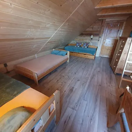 Z Glowa W Chmurach - *